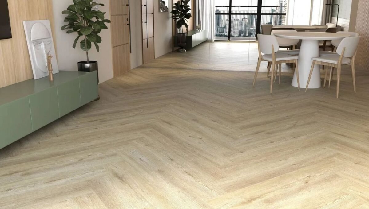 PISO VINILICO ECOKAP 2MM REGUA 122X18 CANELA KAPAZI PVKPZCA01 (4,95)